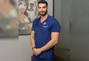 Médico 'bonitão' reencontra paciente após vídeo de atendimento viralizar no Tocantins