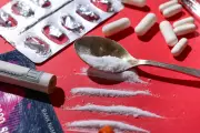 Mercado de drogas sintéticas nas Américas se torna imprevisível com misturas perigosas