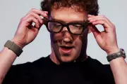 Meta desenvolve IA que imita Mark Zuckerberg para conversar com funcionários