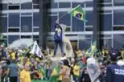 Moraes concede prisão domiciliar a condenados pelos ataques de 8 de janeiro