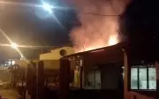 Mulher denuncia irmão por invadir casa com machado e atear fogo em Lagarto