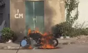 Mulher é presa por incendiar moto e danificar salão de beleza após crise de ciúmes em Varzedo