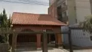 Muro construído há 25 anos em MG para preservar privacidade viraliza na internet
