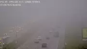 Neblina intensa reduz visibilidade no DF e afeta trânsito e aeroporto