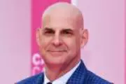 O fenômeno Harlan Coben: o segredo do sucesso literário e nas adaptações da Netflix