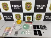 Operação policial em Jaú prende quatro adultos e apreende adolescente por tráfico de drogas