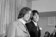 Pacto Lennon-McCartney: amizade que uniu e afastou os Beatles em nova biografia