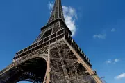 Paris aplica multa recorde de R$ 3,5 milhões por conversão ilegal de prédio em Airbnb