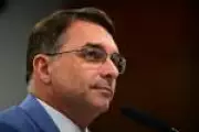 Pesquisa Quaest revela cenário eleitoral apertado: Flávio Bolsonaro avança no 2º turno
