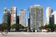 Plano com estudos e financiamento inédito busca corrigir prédios tortos em Santos
