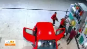Posto de gasolina é assaltado por homens armados em Marituba; câmeras flagram ação