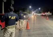 PRF prende seis 'coiotes' por travessia ilegal de 34 migrantes cubanos em Roraima