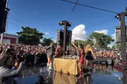 Priscila Senna lota Estação Ferroviária de Caruaru em show gratuito do projeto 'Elas com Elas'