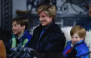 Príncipe Harry revela como morte de Diana moldou seu afastamento da família real