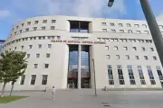 Professor espanhol condenado a 180 anos por filmar mulheres em banheiros