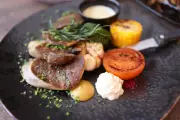 Projeto de lei que proíbe foie gras é aprovado e segue para sanção