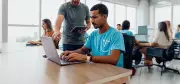 Rede Cidadã apoia empresas na estruturação do programa Jovem Aprendiz para evitar riscos legais