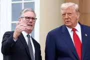 Reino Unido pausa cessão de arquipélago a Maurício após críticas de Trump