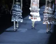 Rio Fashion Week renasce após 10 anos com desfiles, percalços e moda artesanal