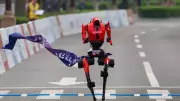Robô chinês supera recorde mundial humano em meia maratona de 21 km