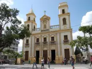 Semana Santa altera horários de shoppings, bancos e transporte em Campina Grande