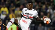 São Paulo tenta negociar Arboleda após sumiço e desrespeito à diretoria