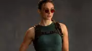 Sophie Turner é criticada por equipe de Tomb Raider após ser vista em bar durante licença médica