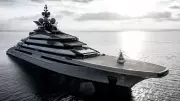 Superiate Nord, ligado a oligarca russo, cruza Estreito de Ormuz
