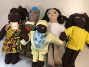 TCM-SP aponta irregularidades em compra de R$ 17 milhões em bonecas antirracistas para escolas