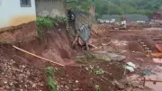 Temporal causa estragos em Cascavel com alagamentos e quedas de árvores