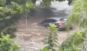 Temporal em Piracicaba: carro é 'engolido' por enchente e ruas centrais ficam alagadas