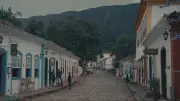 Tiradentes: Cidade Histórica de Minas Gerais Atrai Turistas com Festivais Culturais ao Longo do Ano