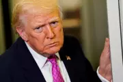 Trump afirma que tropas dos EUA deixarão o Irã 'muito rapidamente' e condiciona cessar-fogo