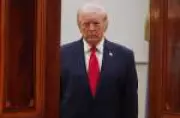 Trump ameaça destruir Irã antes do prazo para reabertura do Estreito de Ormuz