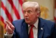 Trump ameaça Irã com ataque a ponte estratégica e exige acordo 'antes que seja tarde'