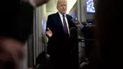 Trump dá ultimato de 48 horas ao Irã sobre Estreito de Ormuz; Irã oferece recompensa por piloto