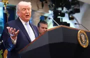 Trump propõe pedágio no Estreito de Ormuz após guerra e afirma: 'Nós somos os vencedores'