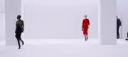 Vermelho na Moda: Do Paleolítico às Passarelas, a Cor do Poder e da Sedução