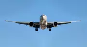 Voos internacionais retomam no aeroporto de Teerã após semanas de guerra