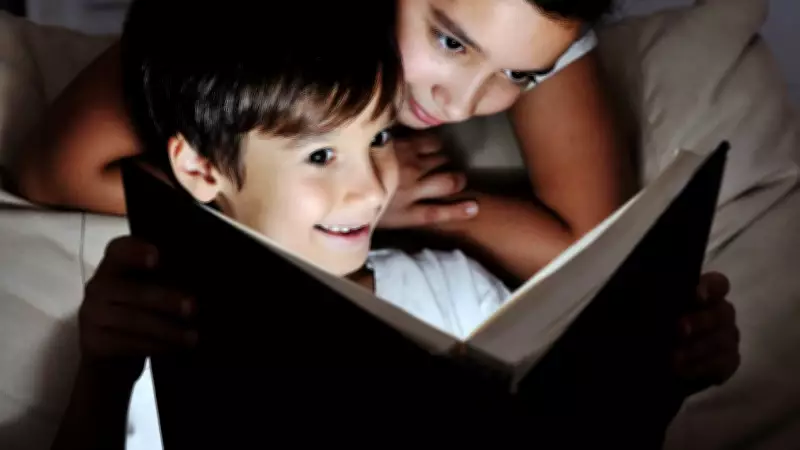 53% das famílias brasileiras nunca leem para crianças de 5 anos, aponta OCDE