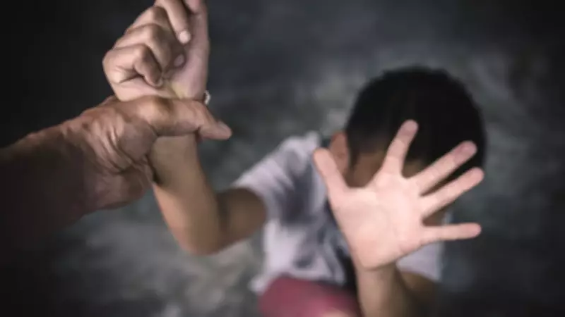 64 meninas por dia são vítimas de violência sexual no Brasil desde 2011