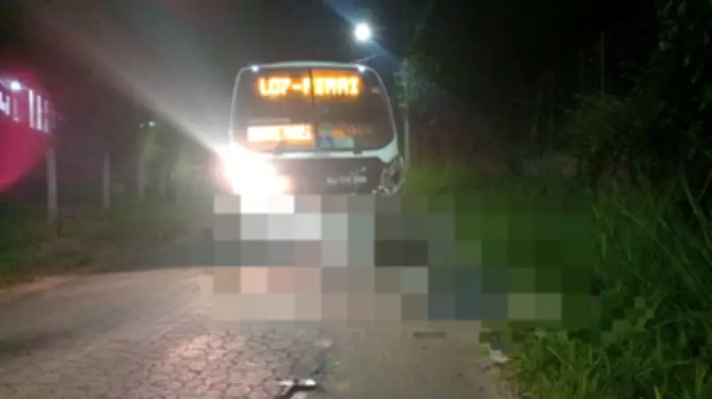 Acidente entre moto e ônibus mata dois homens em Piraí, RJ