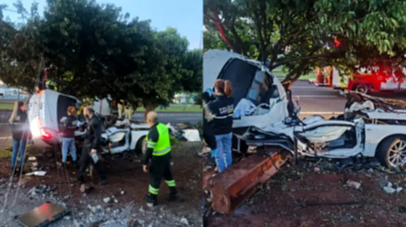 Acidente grave em Cascavel: duas pessoas morrem após carro bater em poste