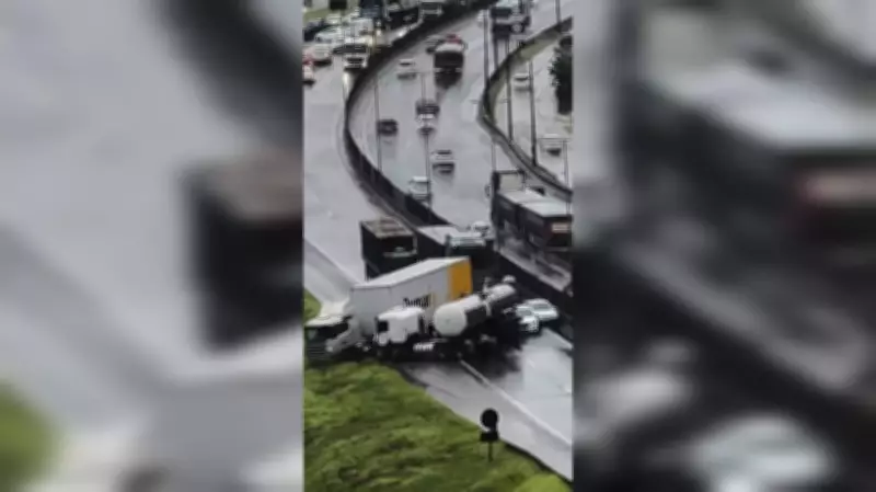 Acidente interdita sentido Sul da BR-101 em Itapema, SC, no km 148
