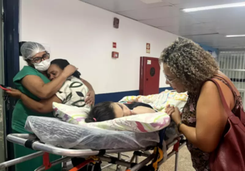 Adolescente de 15 anos recebe alta após 1 ano e 4 meses internada em Maceió