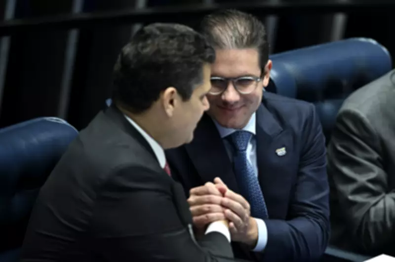 Alcolumbre evita criar CPI do Banco Master e gera críticas no Congresso