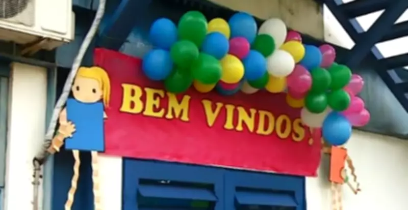 Alunos da Escola Prada voltam às aulas em estruturas provisórias em Limeira