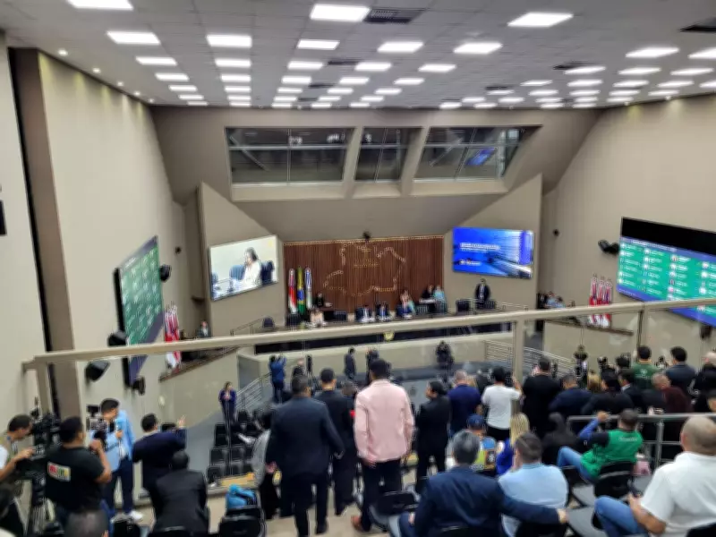 Amazonas realiza posse histórica de governador eleito indiretamente