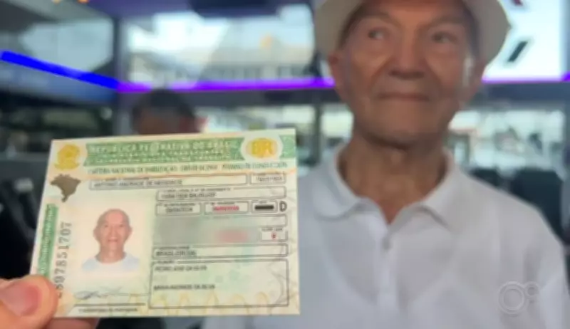 Aos 102 anos, idoso inspira ao manter rotina diária de academia em Bauru