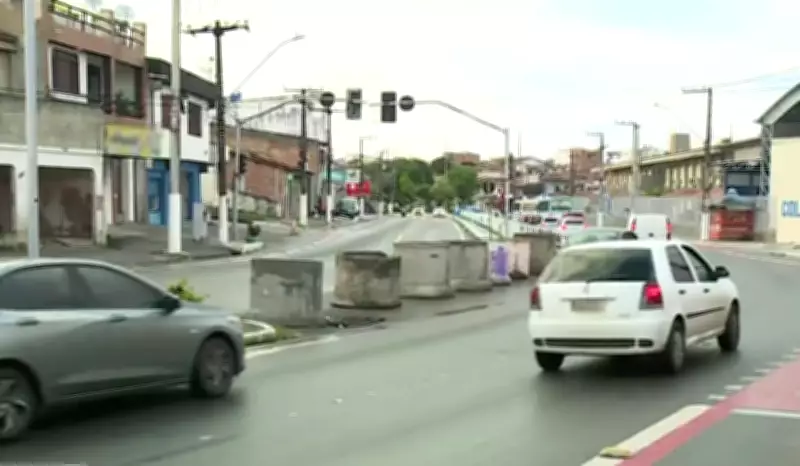 Avenida Maracaju interditada para troca de semáforo em Aracaju